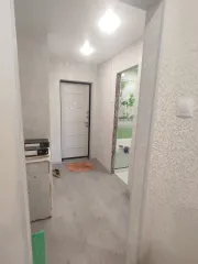 Квартира 32.2 м², Владимирская область, Кольчугинский район, деревня Павловка, ул. Первая, д. 4, кв. 11. Расположена на втором этаже двухэтажного кирпичного дома. В квартире имеется отопление, водопровод, канализация, электроснабжение и газоснабжение. Свежий косметический ремонт. Ознакомление с…