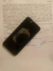 Электронные устройства б/у в ассортименте: мобильные телефоны, ноутбуки, планшет (в качестве годных остатков) в количестве 13 шт. с видимыми дефектами и повреждениями, возможны скрытые повреждения и дефекты, проверка работоспособности не проводилась, коды доступа к устройствам отсутствуют.