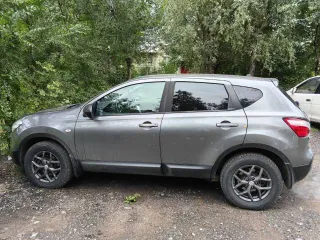 Nissan Qashqai 2012 года, 141 л.с., пробег 181055 км, АКПП. VIN SJNFBAJ10U2461911, госномер X587KA55.