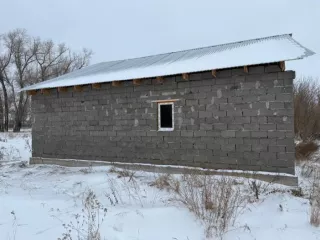 Земельный участок, площадью 1843 +/- 30 кв.м, категория земель: Земли населенных пунктов, разрешенное использование: Для ведения личного подсобного хозяйства и строительства жилого дома; с кадастровым номером: 56:21:1501005:486, Расположенный по адресу: Обл. Оренбургская, р-н Оренбургский, с/с…