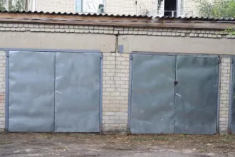Земельный участок общей площадью 145 кв.м, РНФИ П11730000402, кадастровый номер: 73:13:030311:3, с расположенным на нем объектом недвижимого имущества: гараж общей площадью 95,9 кв.м, РНФИ П12730001870, кадастровый номер: 73:13:030311:26, адрес: Ульяновская область, р-н. Радищевский, рп. Радищево…
