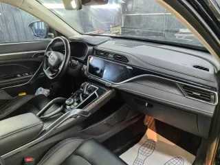 Geely Atlas Pro, 2022 года, 177 лс, 131505 км, АКПП, идентификационный номер (VIN) Y4K8722D8NB303813, черного цвета, объем: 1477 см³, мощность: 176 л.с.