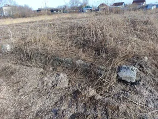 Земельный участок площадью 1400 кв.м, расположенный по адресу: Курганская область, Далматовский район, с. Новопетропавловское, ул. Советская, д. 25. Кадастровый номер: 45:04:040302:6. Продается 1/2 доля в праве собственности. На участке находится незарегистрированное строение (кад. номер…