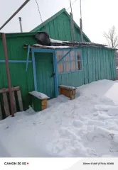 Жилой дом и земельные участки по адресу: Оренбургская область, Шарлыкский район, село Ратчино, улица Советская, дом 33. Площадь дома 36.2 кв. м. Площадь первого земельного участка 1154 кв. м, площадь второго земельного участка 1601 кв. м. Общая площадь земельных участков 2755 кв. м. Вид…