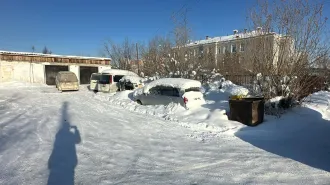 Имущественный комплекс в г. Якутск: нежилое здание 488,9 кв.м и земельный участок 1147 кв.м. Здание нежилое, площадью 488,9 кв.м., кадастровый номер 14:36:104015:5138 (возможен только внешний осмотр здания, доступ в помещения отсутствует) + ЗУ площадью 1147 кв.м., с кадастровым номером…