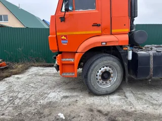 КАМАЗ 6460 2007 года выпуска, VIN XTC64600071146807. Автомобиль находится в Пензенской области, Бессоновском районе, селе Бессоновка. Осмотр возможен по предварительной договоренности по телефону 89270968655 или по электронной почте 89270968655t@mail.ru.