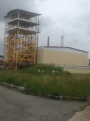 Корпус 33 резервная промежуточная станция, площадь 330,7 кв.м., адрес: г.Омск, мкр. Крутая Горка, Промплощадка №1; кадастровый номер 55:36:220101:438. Земельный участок, площадь 1322 кв.м., местоположение установлено относительно корпуса 33, имеющего почтовый адрес: г.Омск, мкр. Крутая Горка…