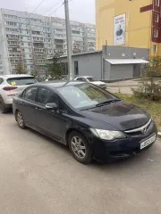 Седан Honda Civic 2007 года, черный цвет. VIN: JHMFD16207S211371, ПТС: 47 ТР 447388, госномер: Н852СВ73. Двигатель: бензиновый R18A1, номер: 2025691, мощность 140 л.с. (103 кВт), объем 1799 куб.см. Кузов №: JHMFD16207S211371, экологический класс 4. Максимальная масса 1700 кг, масса без нагрузки…