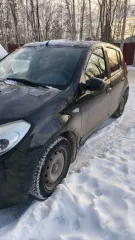 Renault Sandero 2010 года выпуска, VIN: X7LBSRBYAAH310247, государственный номер: В764УК86. Автомобиль находится в залоге у АО «ТБанк».