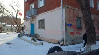 Нежилое помещение 6П, кадастровый номер 55:36:000000:159859, общей площадью 9,3 кв. м, назначение: нежилое, расположено на первом этаже жилого дома. Кадастровый номер объекта недвижимости, в пределах которого расположено помещение: 55:36:000000:16224.