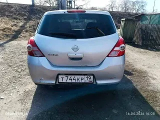 Nissan Tiida 2009 года, 109 лс, 450000 км, АКПП. Транспортное средство: NISSAN TIIDA, 2009 г.в., VIN отсутствует, цвет серый, номер кузова C11309798, номер двигателя HR15-207041B.