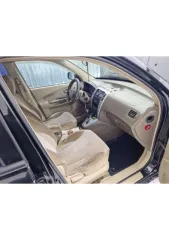 Hyundai Tucson 2007 Hyundai Tucson, 2007 года, 175 лс, 222 000 км, полный привод, АКПП еще Автомобиль Hyundai Tucson 2.7 GLS, 2007 г.в., VIN KMHJN81DP7U622690, цвет кузова – черный.