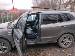 HYUNDAI SantaFe 2007, автомобиль марки HYUNDAI модель SantaFe (2007 г.в., VIN KMHSH81DP7U185610). Ознакомление с имуществом производится по предварительному согласованию с финансовым управляющим по электронной почте pasko.torg80@yandex.ru либо по телефону +79192731396.