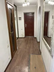 Дом 189,9 кв.м и земельный участок 1492+/-27 кв.м в Кемеровской обл. Жилой дом, расположенный по адресу: Кемеровская область, Елыкаевское сельское поселение, деревня Жургавань, ул. Центральная, 51ж, имеющий общую площадь 189.9 кв.м, (кадастровый номер объекта недвижимости 42:04:0211016:331)…