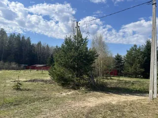 Земельный участок 1200 кв.м, Shaturskiy r-n, Moskovskaya obl. Местоположение установлено относительно ориентира, расположенного в границах участка. Почтовый адрес ориентира: обл. Московская, р-н Шатурский, с/о Лузгаринский, д.Левинская, ул. б/н., кадастровый номер участка : 50:25:0070415:71…