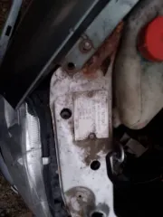 Lada Kalina 2012 года, 82 л.с., пробег 300000 км. VIN XTA111730C0242440, госномер С863КО40, цвет кузова серебристый, рабочий объем двигателя 1 596 куб.см.