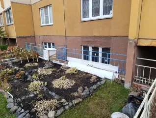 Нежилое помещение 113,7 кв.м, Челябинская обл., г. Челябинск, 1-я Эльтонская ул., д. 48, пом. 5, цокольный этаж, кадастровый номер 74:36:0209016:5886, ограничения и обременения: наличие перепланировки/переустройства/реконструкции установить невозможно