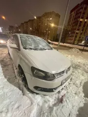 Volkswagen Polo, 2014 года, 105 лс, 256000 км. Транспортное средство марки ФОЛЬКСВАГЕН РОLO 2014 года выпуска, идентификационный номер ХW8ZZZ61ZЕG070033, государственные регистрационные знаки: Х262СО47. Залогодержатель: АО Ингосстрах Банк (АО Банк Инго, ИНН 7714056040).