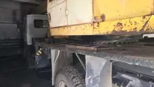 Автосамосвал Камаз 55111, г.в. 2001, грн Е492ВУ 75RUS. Состояние крайнее "условно пригодное", близкое к "удовлетворительному". Требует проведения обслуживания и ремонта отдельных систем и агрегатов. Внешний вид удовлетворительный. Грузовой самосвал (разукомплектован - рама, металлолом) Камаз 5511…