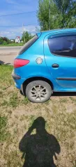 Peugeot 206, год изготовления: 2000. Легковой автомобиль, марка: Peugeot, модель: 206, год изготовления: 2000, цвет: синий, VIN: VF32AKFXP40765515, ПТС: 50РМ983908, г/н: Н359АР790, мощность двигателя, л. с. (кВт): 75 (55). Обращаю внимание, что автомобиль имеет внешние признаки износа. На кузове…