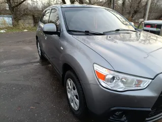 Mitsubishi ASX 2011 года. VIN: JMBXNGA1WCZ003881.