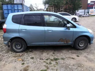 Honda Fit, 2006 года, 86 лс, 327 031 км Автомобиль марки HONDA, модели: FIT, Год выпуска: 2006 г., Кузов №: GD12337033, Регистрационный знак: К503ХК28, Паспорт транспортного средства серия: 25 УЕ номер: 143866.