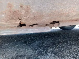Nissan Cefiro, 1998 года, 155 лс, легковой автомобиль, номер двигателя VQZ0 00B069A, кузов № A32508943 (требуется ремонт двигателя, замков и стеклоподъемников с левой стороны, кузов-распил, коррозия по кузову, пороги гнилые, правая стойка вырвана и подварена)