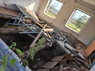 Нежилое здание 47,8 кв.м с земельным участком 576 кв.м Республика Башкортостан. Нежилое здание площадью 47,8 кв.м. с к.н. 02:06:130201:492, расположенное по адресу: Республика Башкортостан, Баймакский район, д. Юлук, ул. Дардманд, зд. 2а, с земельным участком к.н. 02:06:130201:665, площадью 576…