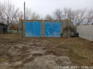 Административное здание 84,2 кв.м, гараж 52,8 кв.м, сарай 53 кв.м, движимое имущество, Волгоградская область, Ленинский район. Административное здание с кадастровым номером 34:15:080302:662, площадью 84,2 кв.м, РНФИ P12360010172, гараж с кадастровым номером 34:15:080302:1600, площадью 52,8 кв.м…