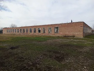 Здание Старой школы 1352 кв.м и земельный участок 5160 кв.м Ставропольский край Здание «Старой школы», назначение – нежилое, кадастровый номер 26:35:090304:503, этажность 1, в том числе подземных 0, общая площадь 1 352 кв.м., земельный участок с кадастровым номером 26:35:090304:508, общей площадью…