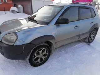 Hyundai Tucson 2.7 GLS 2006 года выпуска. VIN: KMHJN81DP6U480900.