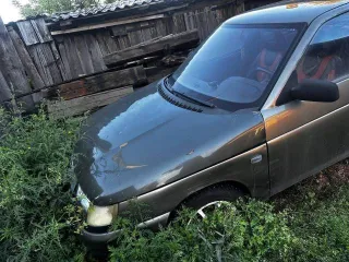 ВАЗ 21102 2001 года, седан, серебристо-серо-зеленый. VIN: XTA21102020384352, госномер: Х 089 РА 124. Двигатель: бензиновый, объем 1.5 л (1499 куб. см), мощность 77.8 л.с., модель 2111, номер 0412106. Шасси отсутствует. Экологический класс не установлен. Разрешенная максимальная масса 1480 кг…