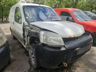 Citroen Berlingo 2011 грузовой фургон марки: Citroen модель: Berlingo, год выпуска: 2011 г., идентификационный номер (VIN): VF7GCKFWCBX506043 Ознакомится с условиями и порядком проведения торгов, оформлением подачи заявок, проектом договора купли-продажи можно на сайте…