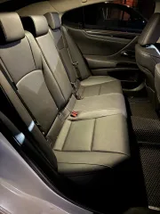 Lexus ES250 2022 Автомобиль марки LEXUS модель ES250, 2022 г.в., VIN-номер JTHB11B1302045907. Транспортное средство находится в залоге у ПАО «СОВКОМБАНК». Залог прекращается в случае продажи заложенного имущества. Место нахождения транспортного средства: Московская область, г. Наро-Фоминск, пл…