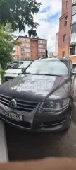 Volkswagen Touareg 2007 года, 171 лс, 405555 км, полный привод, VIN №WVGZZZ7LZ8D006470, цвет темно-серый, тип двигателя дизель, механическая коробка передач.