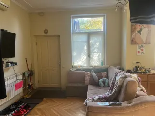 Квартира 57.3 кв.м., Ростовская область, г. Ростов-на-Дону, ул. Сарьяна, д 55-57-59/45/40, квартира 6. Кадастровый номер: 61:44:0032032:603. Находится в общей долевой собственности с другими физическими лицами, доля в праве 1/4. В соответствии с действующим законодательством остальные участники…