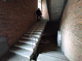 Объект незавершенного строительства 5916.3 кв.м, земельный участок 3283 кв.м, Новосибирская область. Объект незавершенного строительства: кадастровый номер 54:35:064225:973, дата присвоения кадастрового номера 13.11.2015, степень готовности 90%; площадь застройки 5916.3 кв.м, адрес Новосибирская…