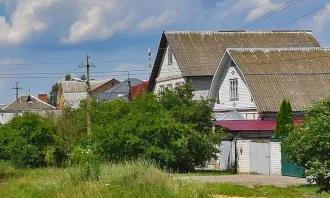 Жилой дом с земельным участком, расположенные по адресу: Брянская область, г. Клинцы, ул. Молодежная, д.13. жилой дом, площадью 252,5 кв.м., расположенный по адресу: Брянская область, г.Клинцы, ул. Молодежная, д.13, кадастровый номер: 32:30:0030112:81 и Земельный участок, площадью 1021 кв.м…