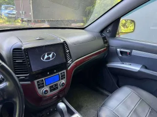 Hyundai Santa Fe 2.7 GLS AT 2007 года выпуска, VIN KMHSH81DP8U248868. Автомобиль на ходу, пробег около 312 000 км, техническое состояние не исследовалось.