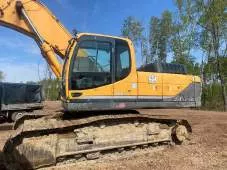 Экскаватор гусеничный Hyundai R300LC-9SH, заводской номер HHKHZ808LE0000183, 2014 год выпуска, госномер 58 УЕ 9248 (63 СВ 9366). Экскаватор гусеничный Hyundai R300LC-9S, заводской номер HHKHZ810LE0001178, 2014 год выпуска, госномер 58 УЕ 9241 (63 СВ 9362). Трактор ДТ-75 ДЕРС2 с буровой установкой…