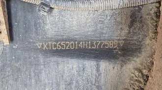 Камаз 65201 2017 года, цвет оранжевый, VIN XTC652014H1377589, самосвал.