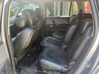 Citroen C4 Picasso 2017 год, VIN VF73A5GXAHJ593677. Цвет кузова белый. Объем двигателя 1598 см³, мощность 150 л.с. (110 кВт). Экологический класс пятый. Тип транспортного средства — легковой автомобиль. Оценить техническое состояние и комплектность можно при самостоятельном осмотре.