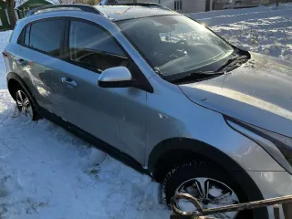 Kia Rio 2020 легковой автомобиль, VIN: Z94C2251BBLR11033. Требует ремонт внутреннего шруса машина долго стоит, нет возможности вложиться в её ремонт. Колодки новые, зимняя резина новая. Ознакомиться с имуществом и документацией можно по месту нахождения по адресу: г. Брянск, улица Кромская, Д6, по…