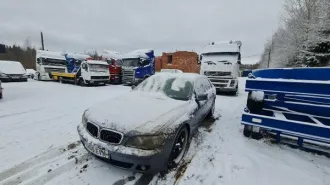 BMW 730D 2005. Легковой автомобиль марки BMW, модель 730D SPORT, гос. рег. знак YH05EVN, VIN WBAHM22030DN35152, 2005 года выпуска, синего цвета, объем двигателя 2993 см. куб., дизельный, 170 kW. Годные остатки. Имущество продается в том виде, в каком оно есть, и в случае продажи возврату/обмену не…