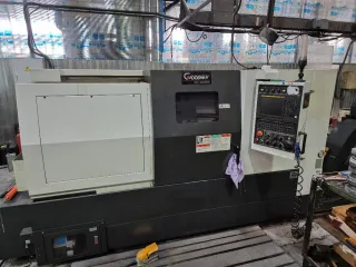 Станок токарный с ЧПУ Goodway GS-2600M, инв. № 267; и вертикальный обрабатывающий центр AWEA BM-1020, инв. № 268.