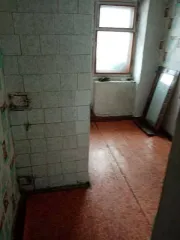 1/4 доли 2 квартир и жилого дома 35,1 кв.м, Кемеровская область 1/4 доля квартиры в Кемеровской обл. еще 1/4 доля квартиры в Кемеровской обл. еще жилой дом, площадь 35,1 кв.м., адрес (местонахождение): 652011, Кемеровская область - Кузбасс, Яшкинский р-н, пгт Яшкино, ул Лесоводов, д 2А, кв 4…