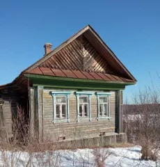 1/2 доля в праве общей долевой собственности на жилой дом. Жилой дом, площадь 44,8 кв.м., назначение: жилое, количество этажей: 1, адрес (местонахождение): Россия, обл Костромская, р-н Макарьевский, г Макарьев, ул 8 Марта, дом 16, кадастровый номер: 44:09:160216:67. Находится в долевой…