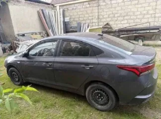 Hyundai Solaris 2021, 123 лс, 275007 км, АКПП. Легковой автомобиль HYUDAI SOLARIS 2021 года выпуска, мощность 123 л.с., цвет серый, VIN: Z94K241CBNR311425.