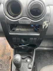 Лада Ларгус 2019 автомобиль, VIN XTAFS035LL1241099, цвет белый, отсутствуют передние привода, АКБ, ЭБУ