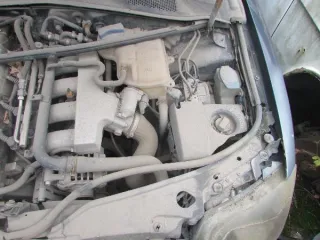 Volkswagen Passat 2002 года выпуска, цвет серый, государственный регистрационный знак Р121ХА99, VIN WVWZZZ3BZ2E204002. Мощность двигателя 170 л.с., объем двигателя 2324 см³, механическая коробка передач, вид транспорта легковой.